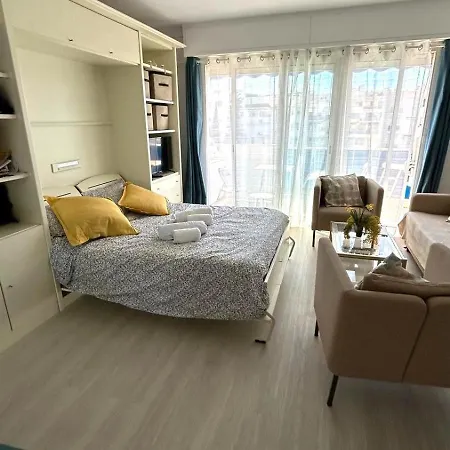 Bright & Spacious Near La Croisette كان